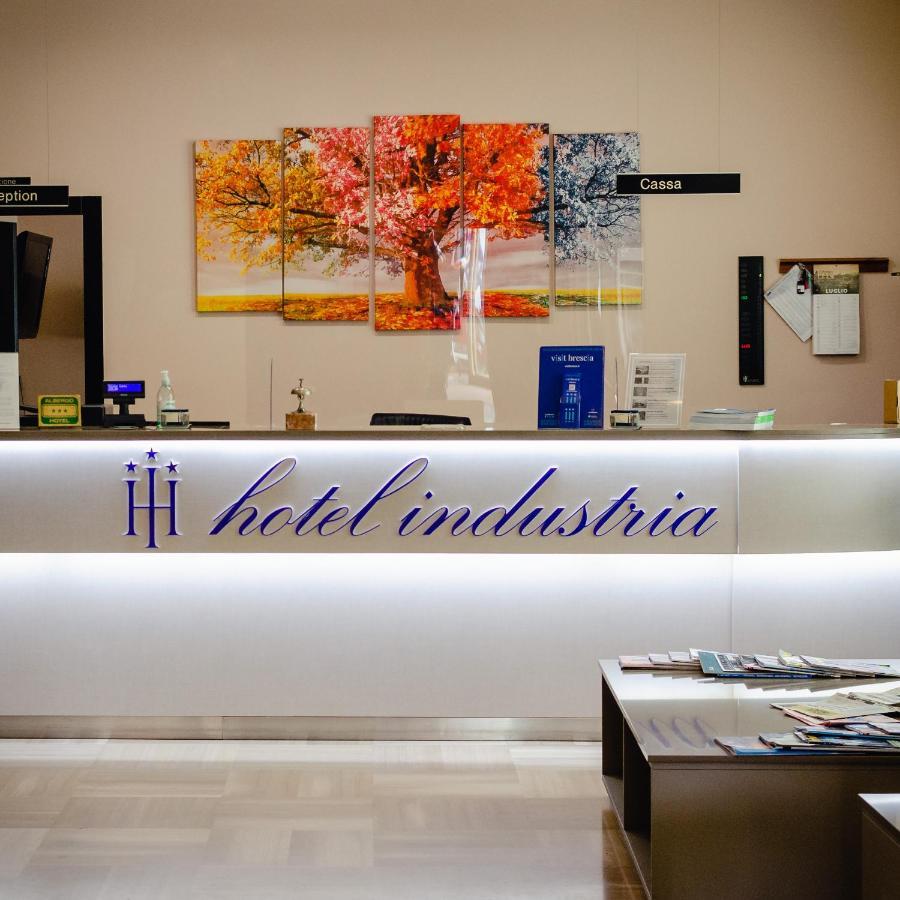 Hotel Industria Бреша Екстериор снимка