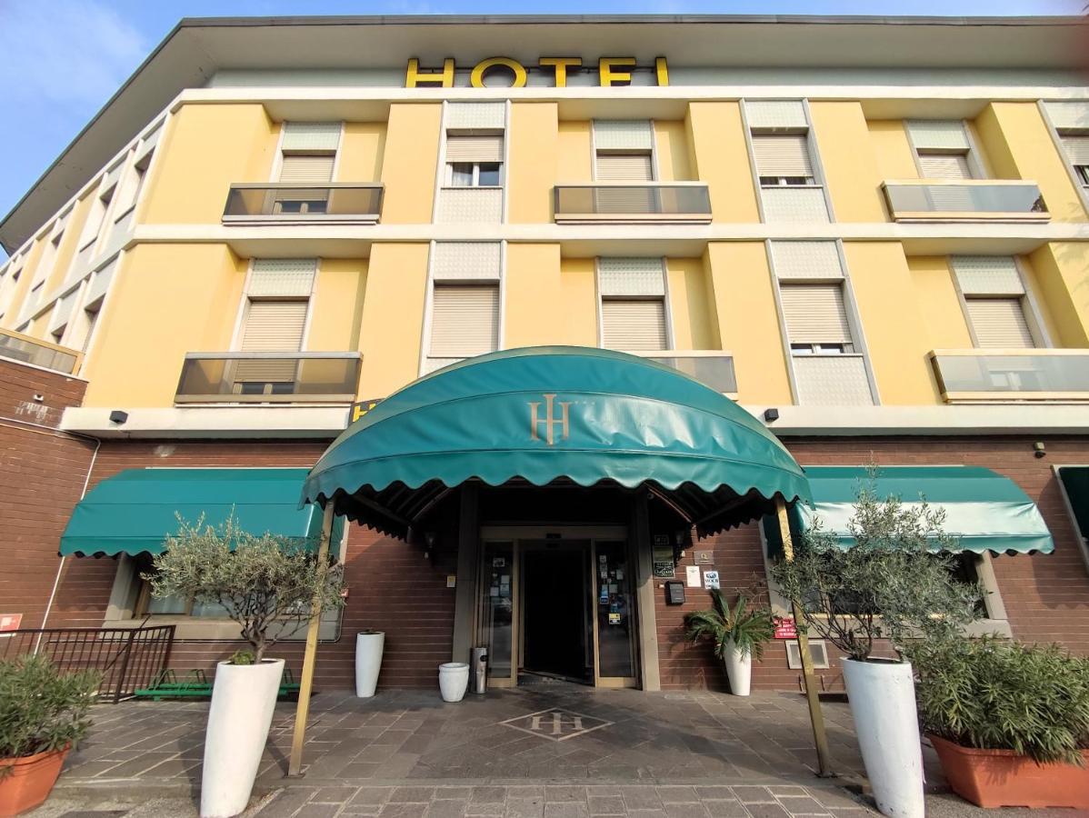 Hotel Industria Бреша Екстериор снимка