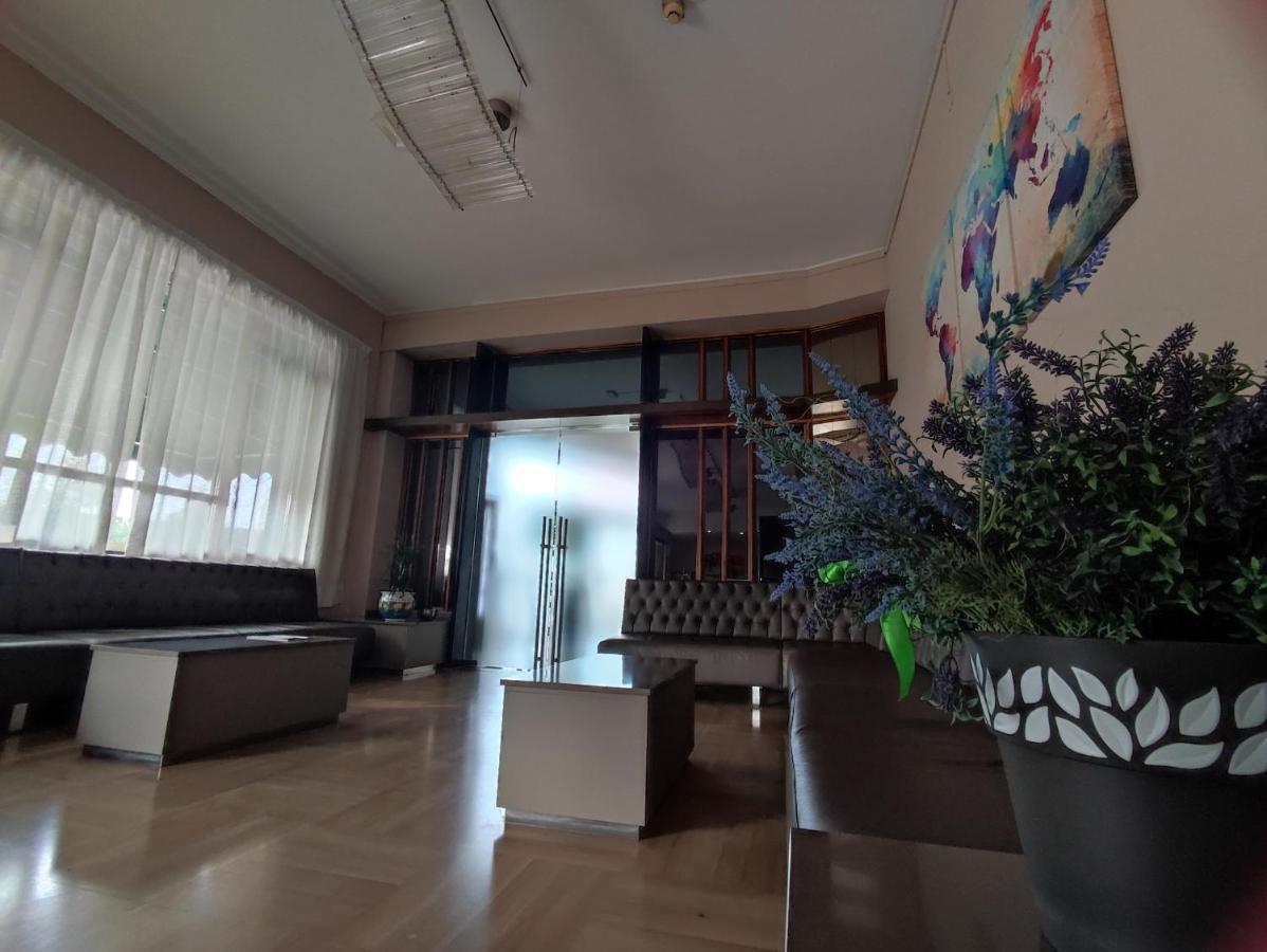 Hotel Industria Бреша Екстериор снимка